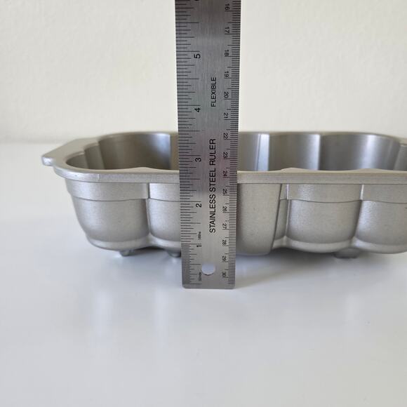 Nordic Ware Gingerbread Loaf Pan 454 g Aluminum Nonstick Holiday Bakeware USA - Picture 11 of 14